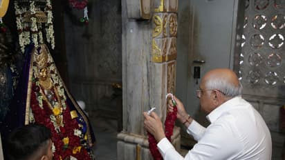Gujarat CM Bhupendra Patel offers prayers at Bahucharaji Temple (Photo: X@Bhupendrapbjp)