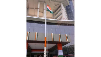 Tricolour hoisted at Delhi Police HQ (Photo: Delhi police)