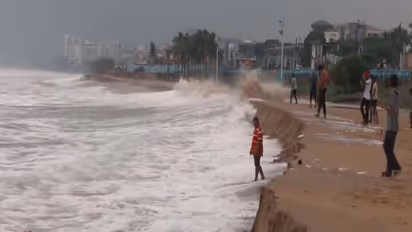 Visulas from Visakhapatnam ahead of Cyclone Arnab (Photo/ANI)
