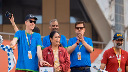 Delhi CM Rekha Gupta at the Delhi Half Marathon. (Photo: Vedanta Delhi Half Marathon)