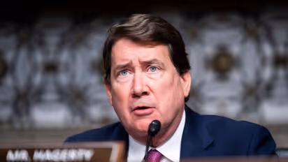 https://stocktwits.com/news-articles/markets/cryptocurrency/sen-bill-hagerty-pushes-clarity-act-government-shutdown/cZo5oqTRJ42