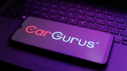 CarGurus Stock Slides After Mixed Q4 Results, Weak Guidance: Retail Mood Worsens