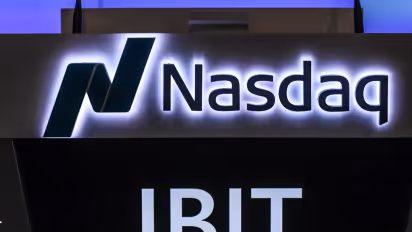 https://stocktwits.com/news-articles/markets/cryptocurrency/blackrock-bitcoin-role-holds-ai-bets-move-beyond-tech/cZtCXabRB4G
