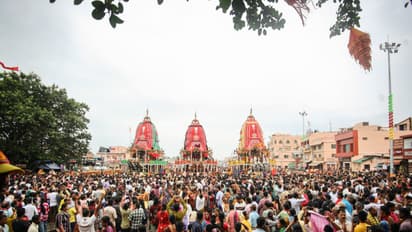 Devotees throng to offer prayers in Puri (FilePhoto/ANI)