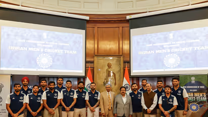 Team India with High Commissioner of India to the UK, Kumaran Periasamy. (Photo: X/ @BCCI)