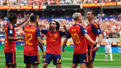 Spain players celebrating during QF clash against Belgium (Photo: X/@SEFutbol)