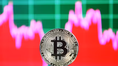 https://stocktwits.com/news-articles/markets/cryptocurrency/bitcoin-printed-a-death-cross-for-the-first-time-in-three-years-why-analysts-think-it-could-signal-a-bottom-not-a-crash/cZYyoelRJsd