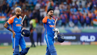 Hardik Pandya (L) and Tilak Varma (R) (File Photo: ANI)