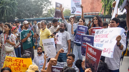 Student Organisations Protest Against CEC Gyanesh Kumar at Janpath (Photo/ANI)