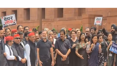 Lok Sabha LoP Rahul Gandhi and SP MP Akhilesh Yadav lead black clothes protest by opposition MPs (Photo/ANI)