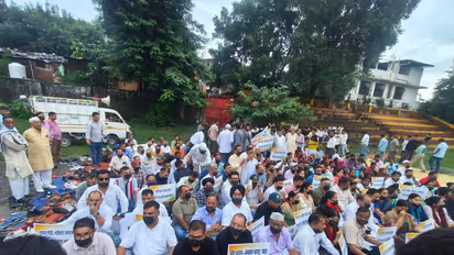 Congress holds silent protest in Haldwani (Photo/ANI)
