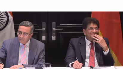 Union Min Piyush Goyal (R) and Ambassador to Germany Ajit Vinayak Gupte (L) (Photo/ANI)