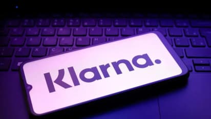 https://stocktwits.com/news-articles/markets/equity/klarna-trials-debit-card-in-us-plans-european-launch-later-this-year/chkrJGzRbvK