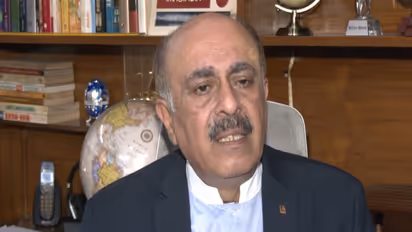 Foreign affairs expert Robinder Sachdev (Photo/ANI)