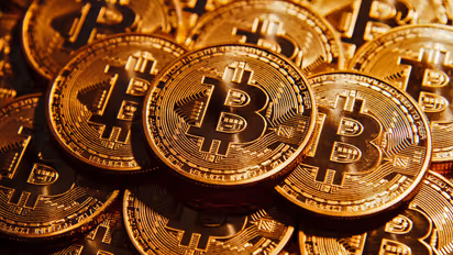 https://stocktwits.com/news-articles/markets/cryptocurrency/bitcoin-eyes-90k-as-etfs-post-best-week-since-oct-2025/cZMiYx0RBf7