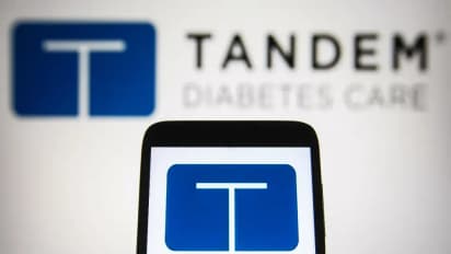 https://stocktwits.com/news-articles/markets/equity/tandem-diabetes-inks-deal-with-abbott-for-new-diabetes-solutions/chl7YcyRbzF