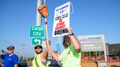 https://stocktwits.com/news-articles/markets/equity/boeing-reaches-tentative-deal-to-resolve-worker-strike/chwNXz2RdvG