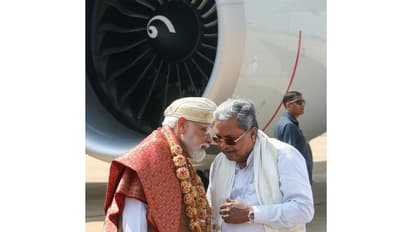 Karnataka Chief Minister Siddaramaiah with Prime Minister Narendra Modi (Photo/ANI)