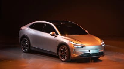 https://stocktwits.com/news-articles/markets/equity/nio-stock-soars-in-hong-kong-after-rolling-out-updated-l60-suv-to-take-on-tesla-s-model-y/chDdriNR3R5
