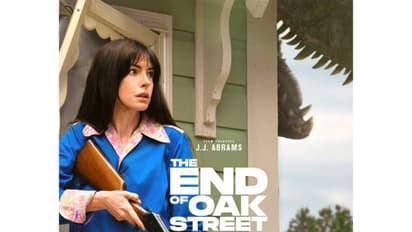 Anne Hathaway in The End of Oak Street poster (Photo/instagram/@warnerbrosindia)