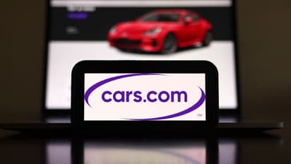 Cars.com Stock In Focus After $25M Acquisition Of DealerClub: Retail’s Upbeat