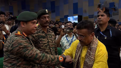 West Bengal CM Suvendu Adhikari with Army soldiers (Photo/ANI)
