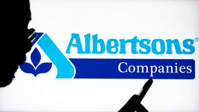 https://stocktwits.com/news-articles/markets/equity/albertsons-tops-q2-results-on-strong-digital-pharmacy-sales-retail-turns-bullish/ch8QdnmR5F1