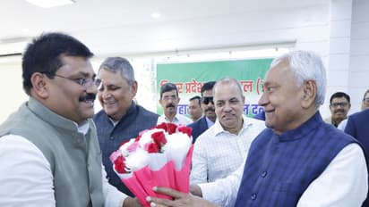 বিহার: জেডিইউ নেতা নির্বাচিত হলেন নীতীশ কুমার, ২০ নভেম্বর মুখ্যমন্ত্রী পদে শপথ