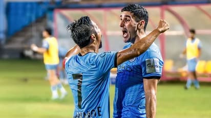 Mumbai City players celebrating after scoring the goal in the match. (Photo: ISL)