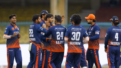 Kashi Rudras players celebrating after taking a wicket in a UPT20 League 2026 match. (Photo: UPT20 League)