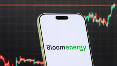 https://stocktwits.com/news-articles/markets/equity/be-stock-climbs-overnight-retail-turns-bullish-on-pelosi-trade/cZYkfStRJ8R