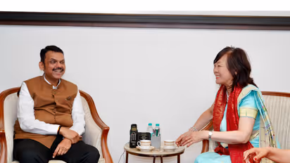 Maharashtra Chief Minister Devendra Fadnavis with Akie Abe, wife of former Japanese Prime Minister Shinzo Abe, at his official residence 'Varsha' in Mumbai (Photo/@Dev_Fadnavis)