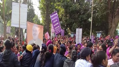 ASHA workers protesting for salary hike in Kolkata, West Bengal (Photo/ANI)