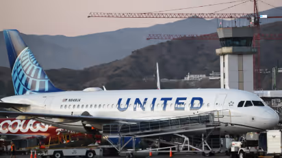 https://stocktwits.com/news-articles/markets/equity/spacex-united-airlines-after-aal-rollout-starlink/cZxWys7RBrb