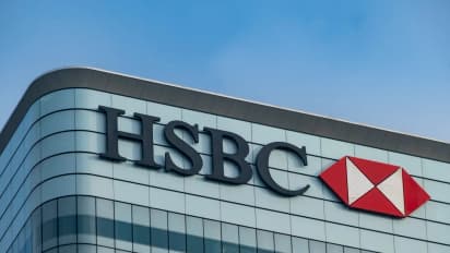 https://stocktwits.com/news-articles/markets/equity/hsbc-s-swiss-private-bank-hit-by-money-laundering-probe-q2-profit-slumps/choQHL2R5zX
