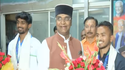 Vivek Sagar, Jay Meena meet MP Sports Minister in Bhopal. (Photo/ANI)