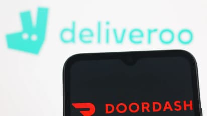 https://stocktwits.com/news-articles/markets/equity/door-dash-s-deliveroo-deal-could-clear-european-regulatory-hurdle-as-eu-opts-for-simplified-review/chsgQtzRdgW