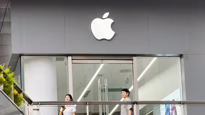 https://stocktwits.com/news-articles/markets/equity/what-high-profile-apple-executive-exits-says-about-cupertino-s-future/cLIS2ZXREj6
