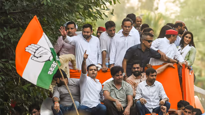 RJD's Tejashwi Yadav protests against EC with INDIA bloc leaders (Photo/ANI)