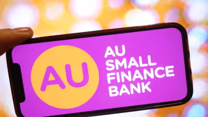 https://stocktwits.com/news-articles/markets/equity/au-small-finance-bank-poised-for-breakout-ahead-of-q2-results-sebi-analyst/ch6rD7eR3FX