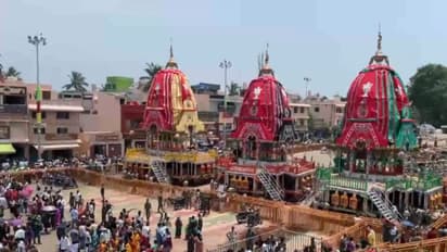 Devotees gathered to offer prayers at Gundicha temple (Photo/ANI)