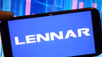 https://stocktwits.com/news-articles/markets/equity/len-stock-rises-overnight-as-berkshire-picks-212-m-lot-amid-housing-weakness/cZMPQWsRBe3