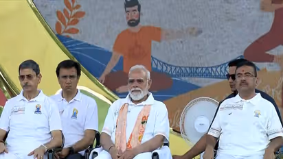 PM Modi leads national observance for 12th International Day of Yoga in Kolkata (Photo/DD)
