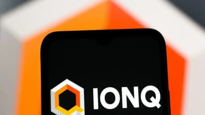 https://stocktwits.com/news-articles/markets/equity/ionq-announces-major-quantum-computing-breakthrough-find-out-more/chDl1eJR346