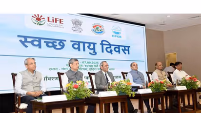 Dignitaries and award-winning municipal officials during the Swachh Vayu Diwas 2026 event organized by MoEFCC. (Photo/ Ministry of Environment, Forest and Climate Change)