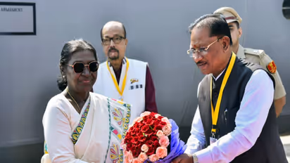 President Droupadi Murmu receives warm welcome from Chhattisgarh Chief Minister Vishnu Deo (Photo/ANI)