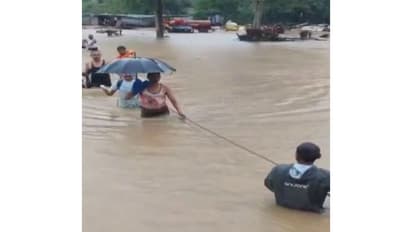 Fourteen labourers rescued, who were stranded due to floodwaters in Chhattisgarh's Gariaband district (Photo/Police)