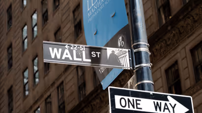 https://stocktwits.com/news-articles/markets/equity/sp-500-targets-rise-barclays-hsbc-tom-lee-ai-earnings-bullish-chorus/cZt7GKzRJzc