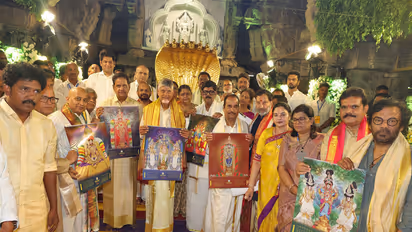 Chandrababu Naidu offers silk robes to Lord Venkateswara during Tirumala Brahmotsavams (Photo/ Andhra Pradesh CMO)