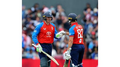 England's Jacob Bethell (right) and Tom Banton (left). (Photo/ANI)